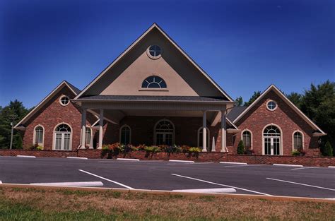 Eggers funeral home inc chesnee sc. Home Funeral Homes South Carolina Boiling Springs Eggers Funeral Home. See All (5) Read Eggers Funeral Home obituaries, find service information, send sympathy gifts, or plan and price a funeral ... 