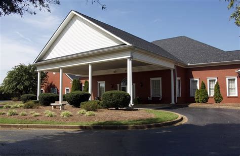 Eggers Funeral Home has been providing funeral care for many years. We take pride in serving the Boiling Springs, Chesnee, and Cliffside communities. Our licensed staff …
