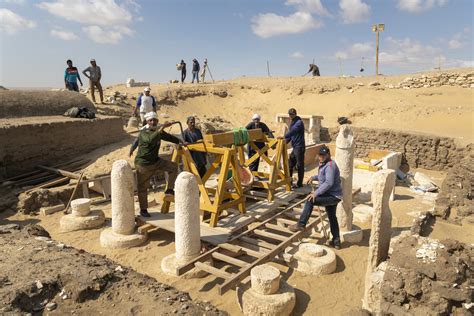 Egitto, scoperta a Saqqara una tomba risalente a 3.200 anni fa