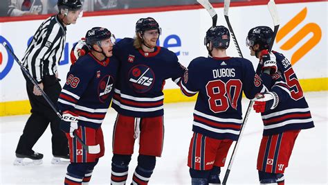 Ehlers scores 2 to lead Jets to 6-1 win over Devils