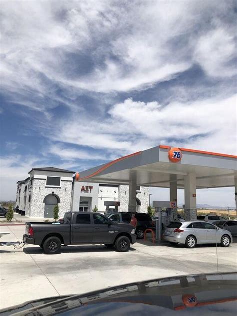 Today's best 2 gas stations with the cheapest pric