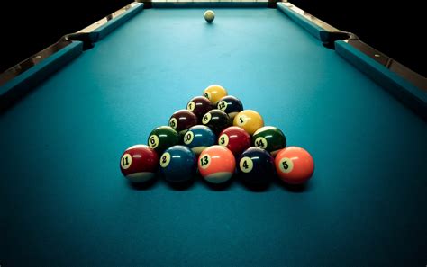  The world's #1 Pool game is FREE to play! Challenge your friends or take on the world! Win tournaments, trophies and exclusive cues! Become the best – play 8 Ball Pool now! 