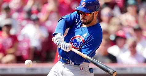 Eighth-inning barrage powers Cubs to 15-7 rout of Reds and a split of the critical 4-game series