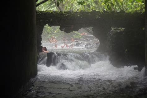 El Chollín (Free Hot Springs) - CRTraveling.com