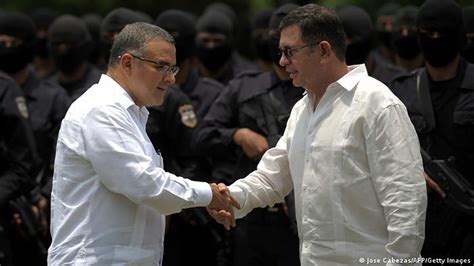 El Salvador: 14 años de cárcel para el expresidente Mauricio Funes por negociar con pandillas