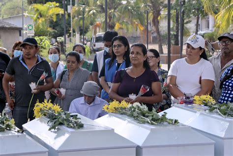 El Salvador: ordenan la captura de expresidente Cristiani por masacre de El Mozote