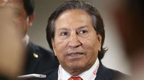 El expresidente peruano Alejandro Toledo se entrega para ser extraditado por EEUU