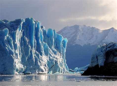 El glaciar Perito Moreno, el más importante de Argentina, retrocedió 700 metros en dos años, descubrió un reciente monitoreo