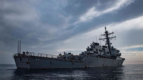 El incidente en el que un buque de guerra de EE.UU. interceptó misiles cerca de Yemen duró 9 horas