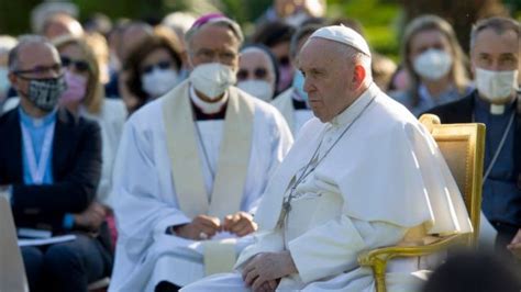 El papa Francisco amplía la ley de abusos sexuales de la Iglesia católica a los líderes laicos