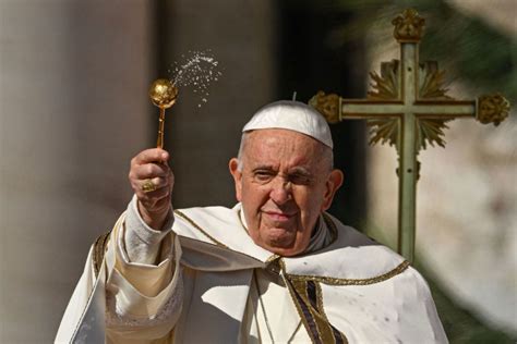 El papa Francisco cancela sus audiencias por fiebre, dice el Vaticano