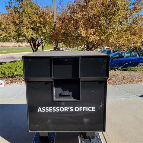 The El Paso County Tax Assessor-Collector currently has seven tax office locations, and eleven contracted full service deputy offices conveniently located throughout the city.. 