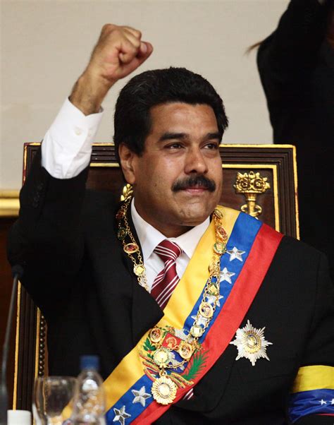 El presidente de Venezuela, Nicolás Maduro, dice que en Argentina ganó la extrema derecha neonazi