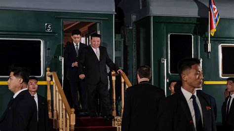 El tren blindado que transporta a Kim Jong Un entra en Rusia antes de la reunión con Putin