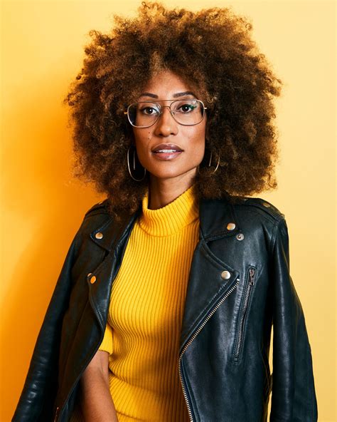 Elaine welteroth. Elaine Welteroth is a New York Times bestselling author, award-winning journalist, producer, and former editor-in-chief of Teen Vogue. In 2017, Welteroth broke new ground as the youngest person and the second African-American to ever hold this title at a Condé Nast publication. 