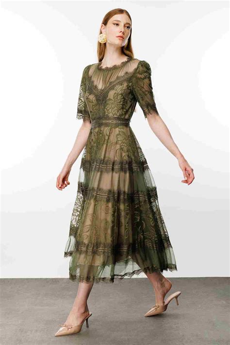 Elbiseler & Abiyeler Deniz Butik: Yeni Sezon Popüler . 