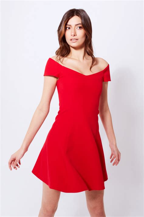 Elbiseler Whenever Company. 