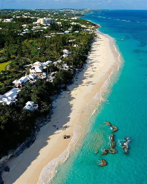 Elbow beach bermuda. Lose yourself along Bermuda's pink-sand beaches with a stay at Coco Reef Resort, a South Shore boutique property with just 64 rooms, all with ocean views. A few steps from your door, you’ll discover picture-perfect Elbow Beach and the City of Hamilton is just a 10-minute ride away. On-site amenities... 