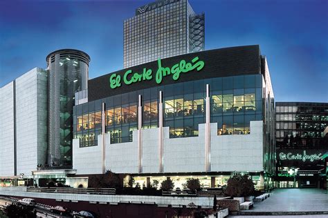 El Corte Inglés El Corte Inglés is a department store in Alicante, Costa Blanca, Valencian Community.El Corte Inglés is situated nearby to the theater building Teatre Arniches and the community center Asociación de Veteranos de Ifni del Levante Español..