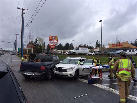 Elderly Woman Killed in Two-Car Collision on Highway 99 [Lynnwood, WA]
