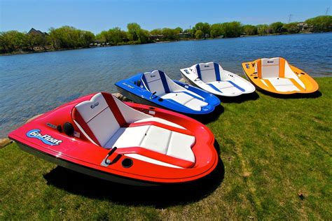Electric boats for lakes. There’s nothing quite like cruising around on Duffy electric boats on lakes. These beauties are quiet, environmentally friendly, and perfect for leisurely days on the lake. You can pack a picnic lunch, enjoy the scenery, or stop at a restaurant or bar. And when the sun goes down, you can keep the party going with LED lights that create a fun ... 