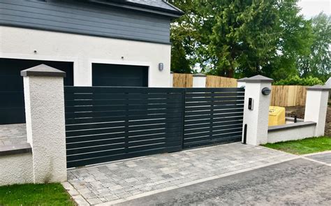 Electric gates for driveways. Electric gates for the driveway use electric motors to open and close the structure. These motors get the signal from a transmitter installed in the remote control … 
