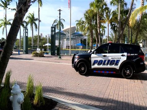 Electric shock kills 1, injures 4 in fountain at Florida shopping center