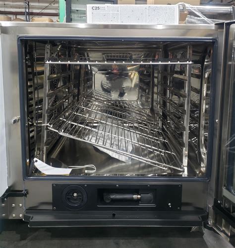 Electrolux oven touch screen.  Instant steam generator: Boilerless steaming functi...