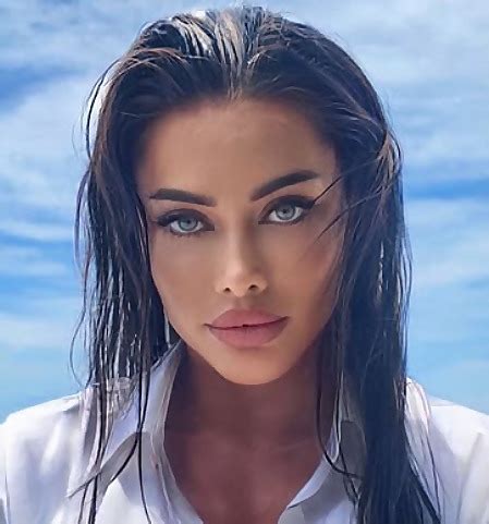 Elena_Buttyb Onlyfans Leak XxX 😈 22 Videos