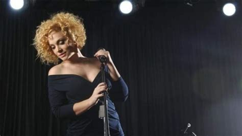 Eleonora Zouganeli - &Mu;&iota;&kappa;&rho;ά &beta;&epsilon;&gamma;&gamma;&alpha;&lambda;&iota;&kappa;ά (Mikra vegalika ...