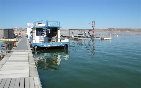 MARINA DEL SUR - On Elephant Butte Lake. In Southeastern NM. They rent out 3 types of pontoon style boats with room for 12. Located at 101 South Highway 195.. 