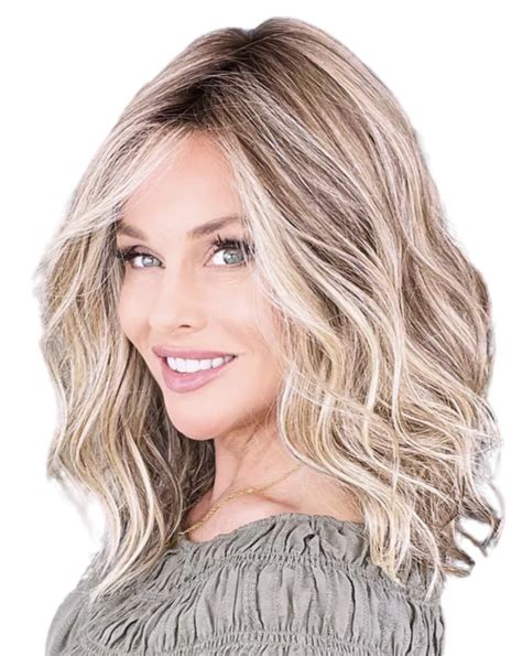 Elevate Your Style with the Wavy Day Wig by Raquel Welch