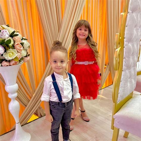 Elif Şirine Facebook.