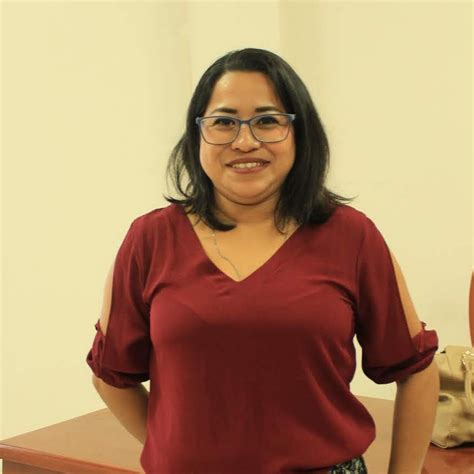 Elizabeth Garcia Messenger Guayaquil