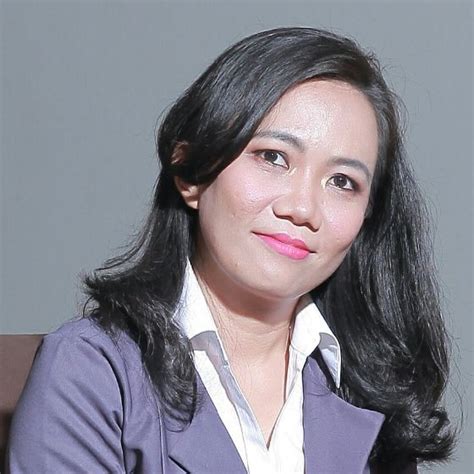 Elizabeth Olivia Messenger Jakarta
