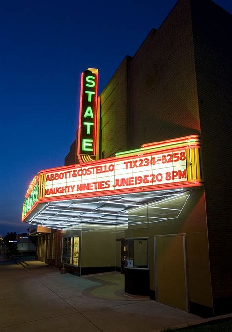 Elizabethtown movie theater. Oct 25, 2020 · In Elizabethtown, the demise of MoviE-town ends an era that began when a former auto dealership on the edge of town was converted into an eight-screen theater in 1999. 