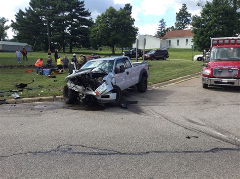 Elkhart county fatal car accident today. Elkhart man dies in Michigan crash. This fatal crash took place in Cass County, Michigan Wednesday morning. MASON TOWNSHIP, Mich. — An Elkhart, Indiana, man is dead following a two-vehicle ... 