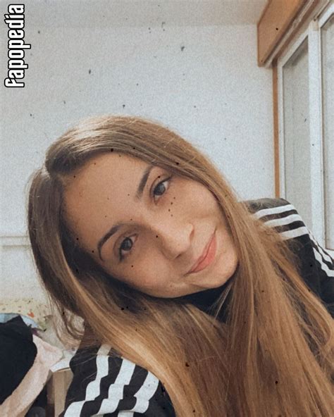 🍑 [CLIP] Ellirussie Onlyfans Leak