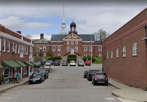 The Ellsworth Public Library is located at 20 State Street, downtown, on the banks of the Union River. Whether you are a resident or visitor, stop by to take advantage of all of the great resources the library offers. ... 1 City Hall Plaza Ellsworth, ME 04605. Phone: (207) 667-2563 Fax: (207) 667-4908. City Hall Hours: Monday-Friday 8AM to 5PM .... 