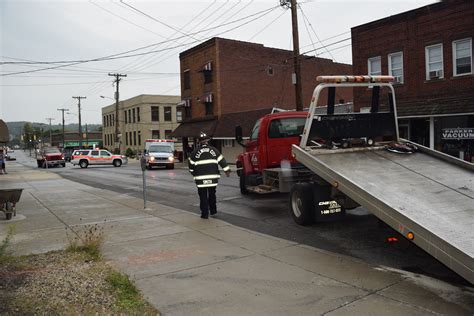Ellwood city accident today. Things To Know About Ellwood city accident today. 