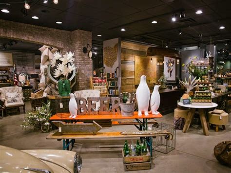 Elm and iron. Elm & Iron is a Columbus-based store that offers an eclectic collection of home furnishings, accessories, and décor. You can shop online or visit their venue for wedding events and … 