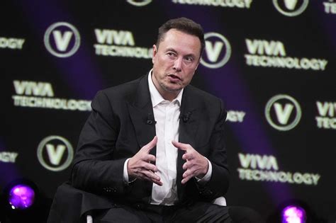 Elon musk supports limiting the rights of nonparents to vote. Jul 5, 2023 · Tech billionaire Elon Musk appeared to tweet in support of taking away the right to vote from people who do not have children over the weekend. 