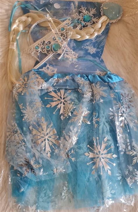 Elsa Dressup!. 