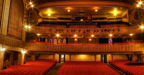 Elsinore theatre salem oregon. What a beautiful place to attend a concert. Nestled in downtown Salem, Oregon, it's a hidden jewel in the hustle and bustle of commerce. The … 