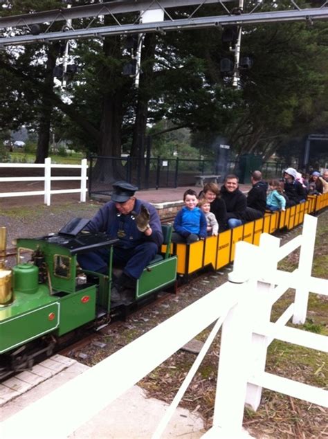 Eltham to Diamond Valley Railway - Walking Maps