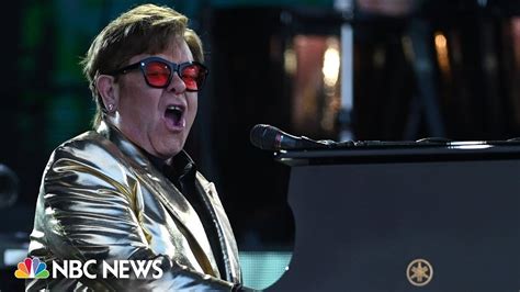 Elton John testifies in defense of Kevin Spacey at assault trial