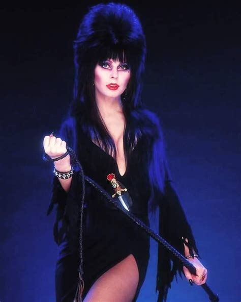 Oct 28, 2015 · Today’s #WCW goes out to the goth goddess of Halloween, Elvira. The Mistress of the Dark must have made a deal with the undead because her photos are still making hearts pound 40 years later. 