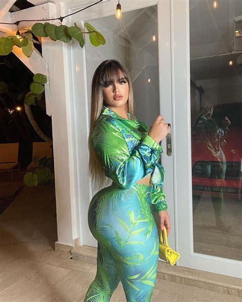 Ely Labella Onlyfans Leak