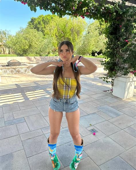 Emaraa Onlyfans Leak