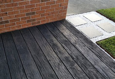 Embered Weathered Oak Decking Millboard